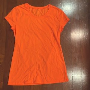 No Boundaries Orange Basic Short Sleeves T Shirt